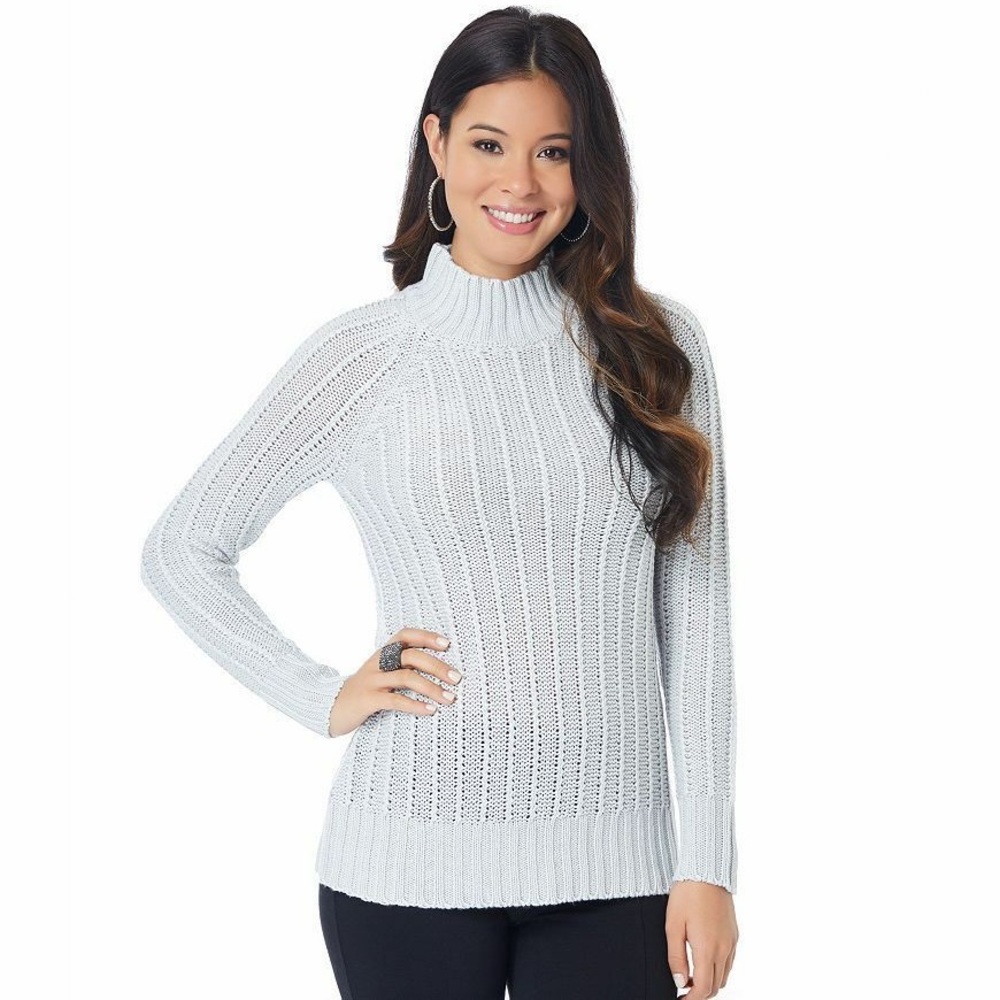 Daisy Fuentes Light Gray Cableknit Turtleneck Sweater | Size Medium